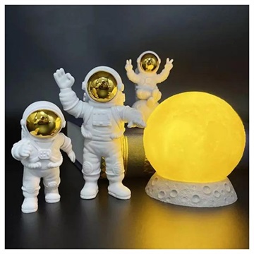 Figurines Décoratives d\'Astronautes avec Lampe Lune - Dorée / Jaune