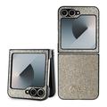 Coque Hybride Samsung Galaxy Z Flip6 Guess Glitter Flakes Metal Logo - Doré